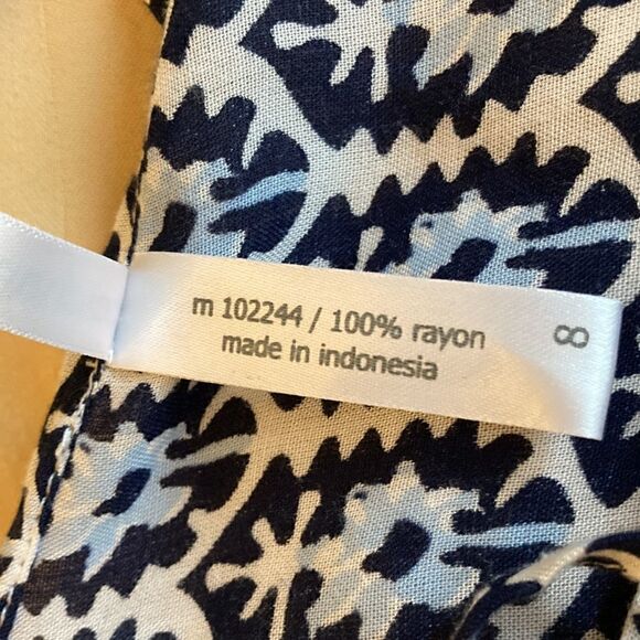 CoolChange Kids Coverup/Dress in Blue & White print. Size 8. - Picture 7 of 7